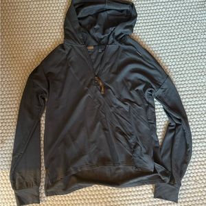 Never worn but no tags